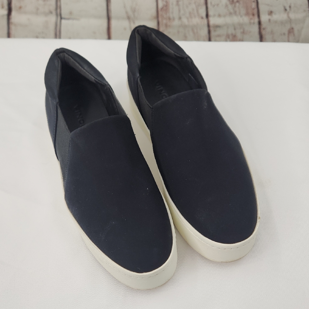 Vince Warren Slip on Sneakers‎